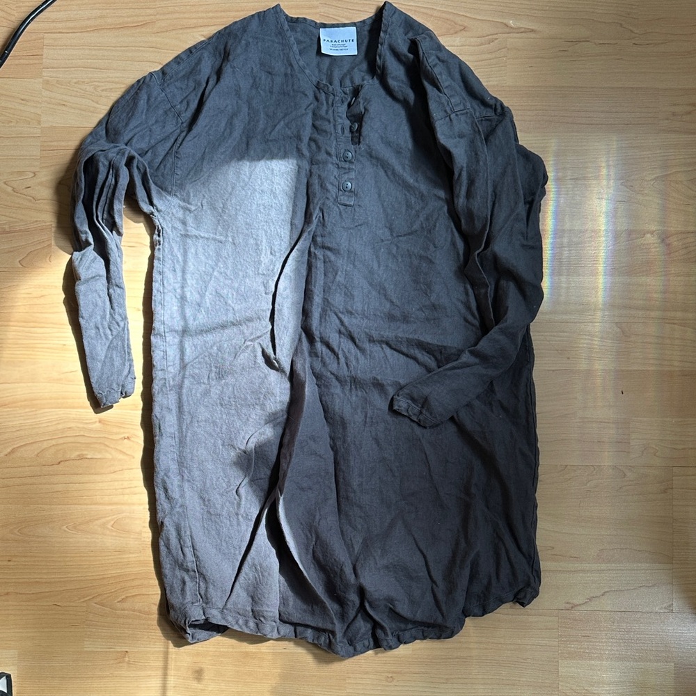 Parachute Charcoal Lightweight Linen Night Gown